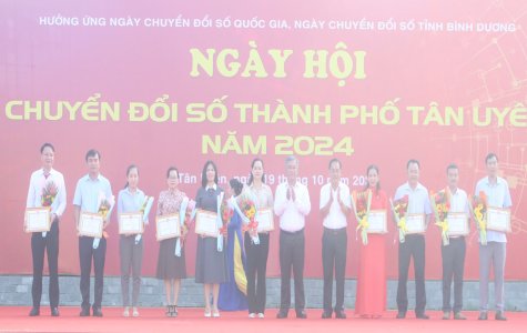 Sôi nổi Ngày hội Chuyển đổi số TP.Tân Uyên năm 2024