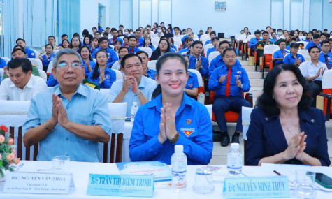 Phát triển Đảng trong trường học: Khơi dậy khát vọng cống hiến trong học sinh, sinh viên - Bài 1