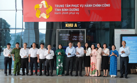 Trung tâm phục vụ hành chính công một cấp: Sẵn sàng chuyên nghiệp