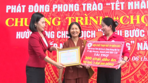 Mang “Tết nhân ái” đến với hộ nghèo, gia đình khó khăn