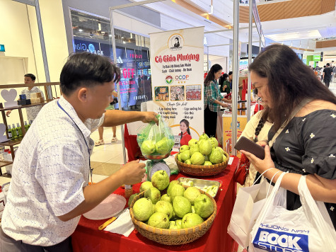 Hàng Việt sẵn sàng phục vụ Tết