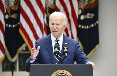 Tổng thống Biden ký ban hành 50 luật trước khi chuyển giao cho ông Trump