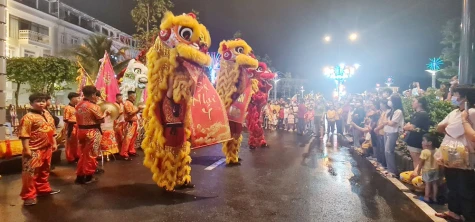 Unicorn-lion-dragon dance features unique cultural traits of Binh Duong