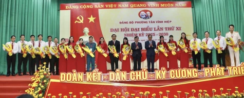 Đồng chí Dương Ngọc Hằng Nga tái đắc cử Bí thư Đảng ủy phường Tân Vĩnh Hiệp khoá XI