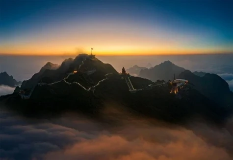 番西邦峰——“唤醒”摄影师创作灵感的美景