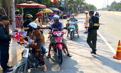 Trật tự an toàn giao thông kỳ nghỉ Tết được bảo đảm