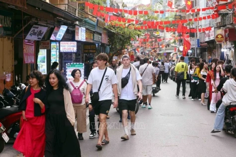 Vietnam’s tourism sector records strong growth during Tet holiday