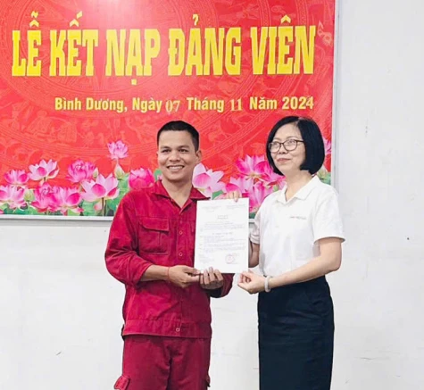 TP.Thuận An: Điểm sáng trong công tác kết nạp đảng viên là thanh niên công nhân