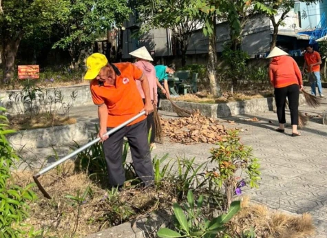 Phường Khánh Bình (TP.Tân Uyên): Ra quân thực hiện “Ngày thứ bảy văn minh”