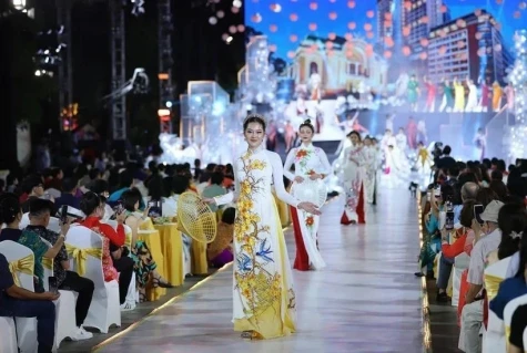 2025年胡志明市奥黛节将于3月举行