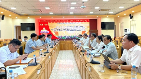 富教县：部署永立工业园发展计划