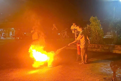 Trang bị kiến thức, kỹ năng an toàn phòng cháy cho tiểu thương, hộ kinh doanh