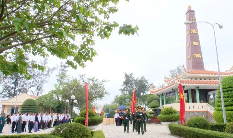 Return soldiers to the "common roof"