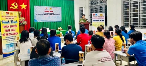 Đáp ứng nhu cầu thông tin cho thanh niên công nhân