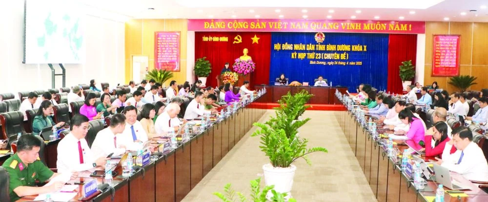 省人民议会赞成省级和乡级行政单位调整政策