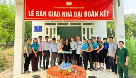 Quan tâm, nâng cao đời sống người dân