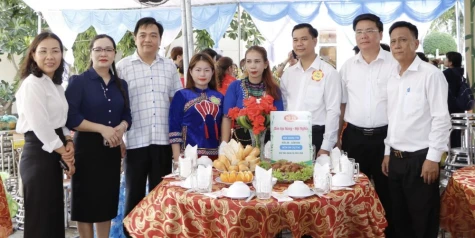 新渊市：各民族和宗教的团结餐
