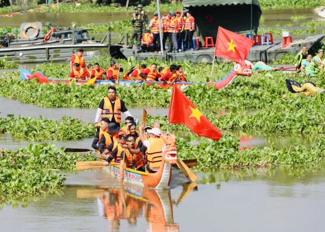 Bế mạc Giải đua thuyền truyền thống Bình Dương mở rộng 2025: TP.Thuận An và TP.Tân Uyên chiếm lĩnh ngôi đầu