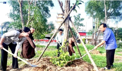 Kinh tế tăng trưởng cao, bảo đảm môi trường xanh