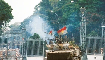 Đường tới thống nhất, đích đến vinh quang!
