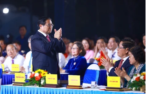 PM attends celebration of 50 years since Con Dao liberation