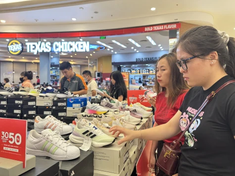 Bảo đảm hàng hóa dồi dào, giá ổn định