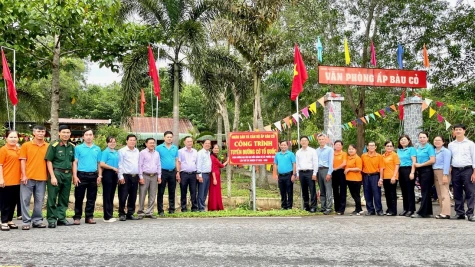 Lan tỏa mô hình “Tuyến đường cờ Tổ quốc”