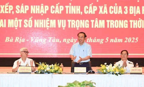 Standing Committee of Ho Chi Minh City Party Committee, Standing Committee of Binh Duong Provincial Party Committee, and Standing Committee of Ba Ria - Vung Tau Provincial Party Committee jointly held a conference to evaluate the implementation, coordination and progress of the Project on arrangement and merger of provincial and communal levels