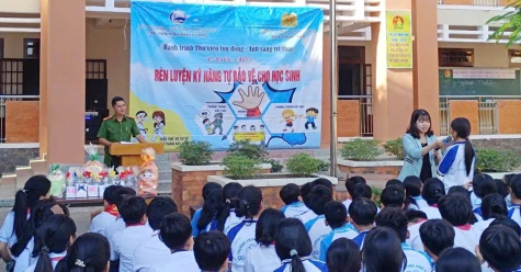 Cảnh báo thủ đoạn lừa đảo tinh vi nhằm vào mùa tuyển sinh