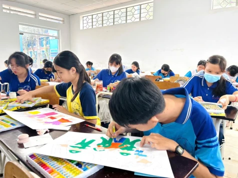 Over 1,000 contestants compete in the 15th provincial "Children's Fine Arts Award"