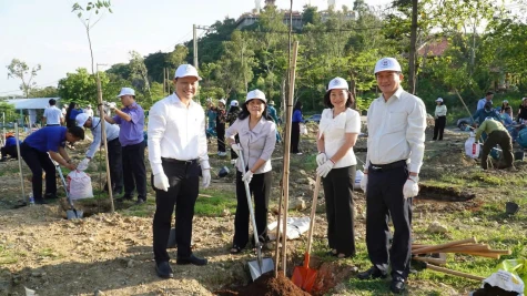 Phát động “Tết trồng cây đời đời nhớ ơn Bác Hồ”