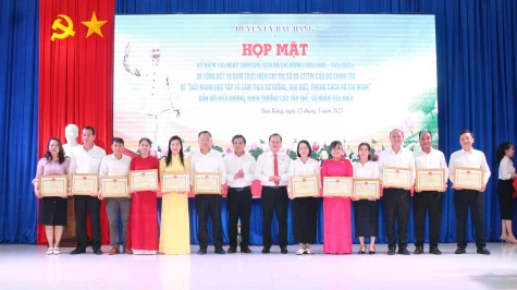 Đưa việc học tập, làm theo Bác đi vào chiều sâu
