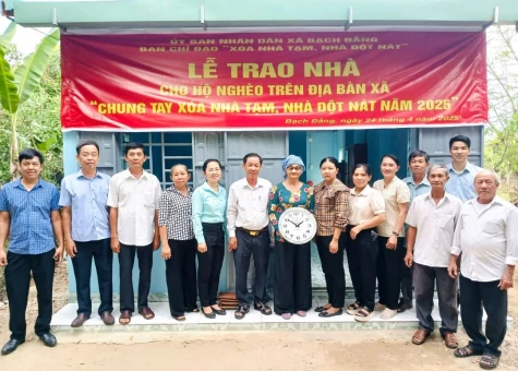Chăm lo đời sống người lao động, hộ nghèo