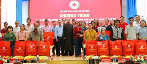 Phu Giao’s Red Cross Society implements numerous activities supporting disadvantaged people and students