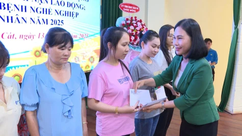 Hưởng ứng tháng công nhân: Nhiều hoạt động hướng mạnh về cơ sở