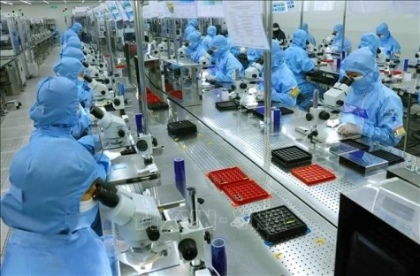 Big push for Vietnam to escape middle-income trap: Int'l institutions