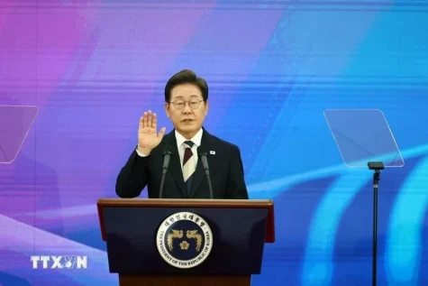 越南领导人向大韩民国第21任总统致贺电