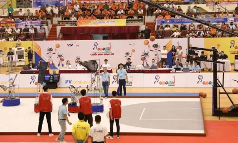 Final round of Vietnam Robocon 2025 kicked off with 32 participating teams