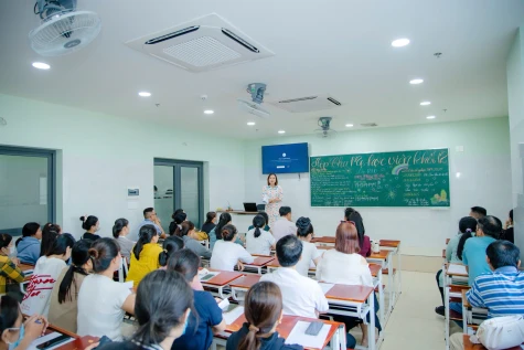 Thông báo tuyển dụng giáo viên THPT