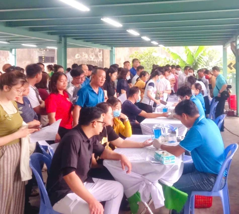 Hiến máu tình nguyện, trao niềm hạnh phúc