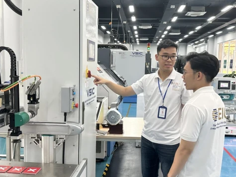 Enterprises strengthen cooperation for development