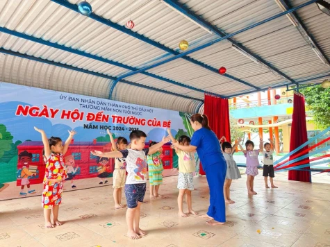 Law on Teachers enacted to enhance teaching motivation
