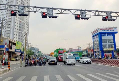 6 tháng, tai nạn giao thông giảm 3 tiêu chí
