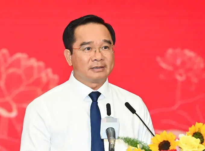 Thủ tướng chỉ định Chủ tịch và 6 Phó Chủ tịch UBND TPHCM mới