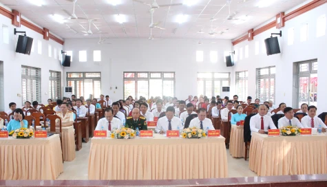 Công bố  quyết định tổ chức, sáp nhập, thành lập Đảng bộ xã Trừ Văn Thố