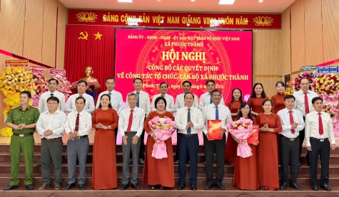 Công bố các Quyết định thành lập Đảng bộ xã Phước Thành và cán bộ chủ chốt